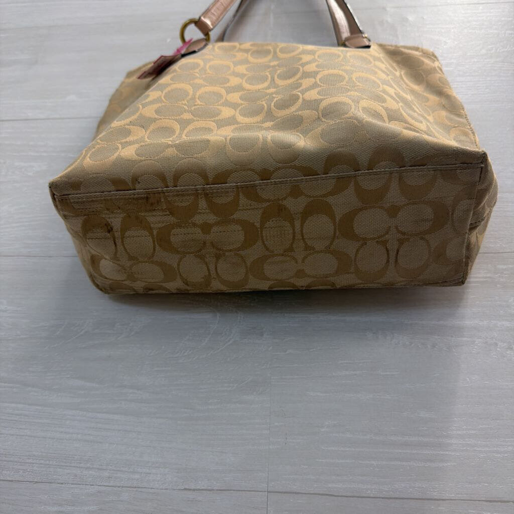 Coach Beige/ Green Signature Jacquard Coach F28504 Purse