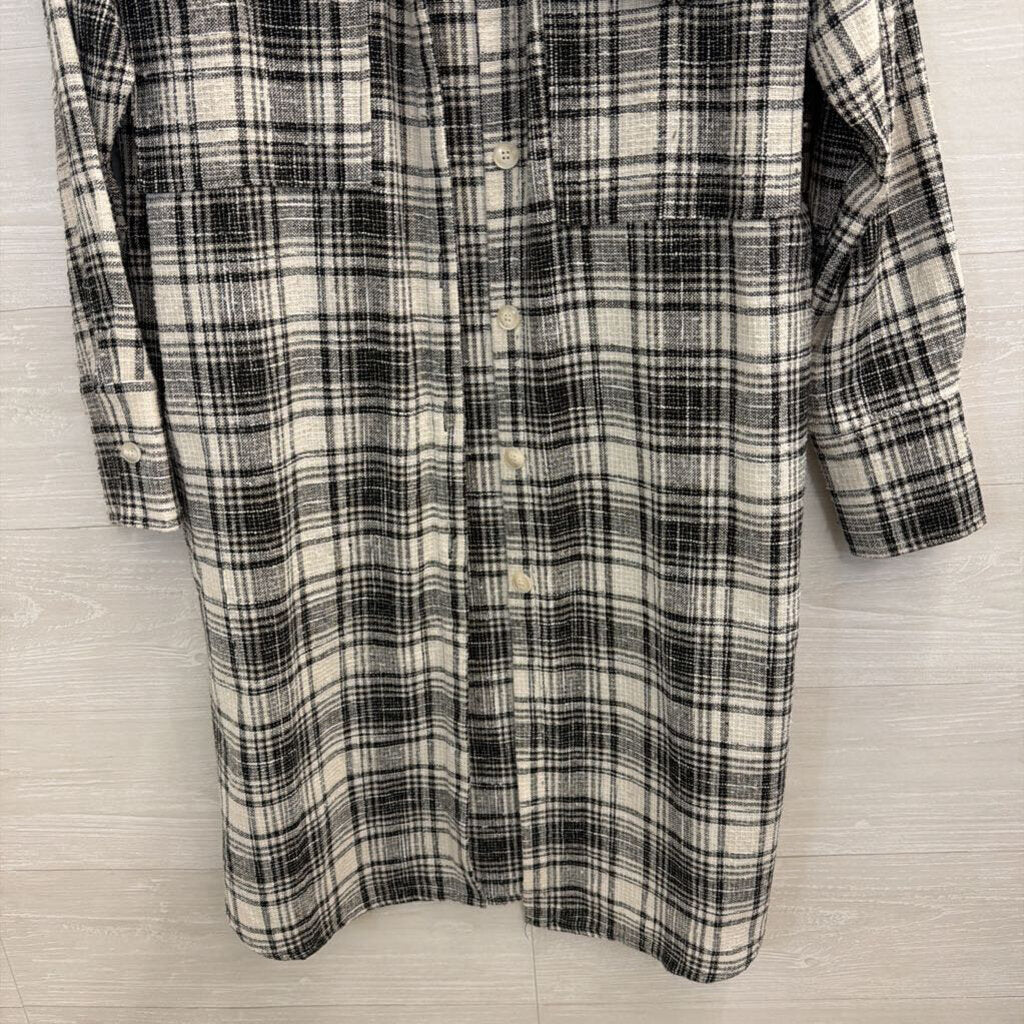 ACOA White/ Black Plaid Long Shacket Small