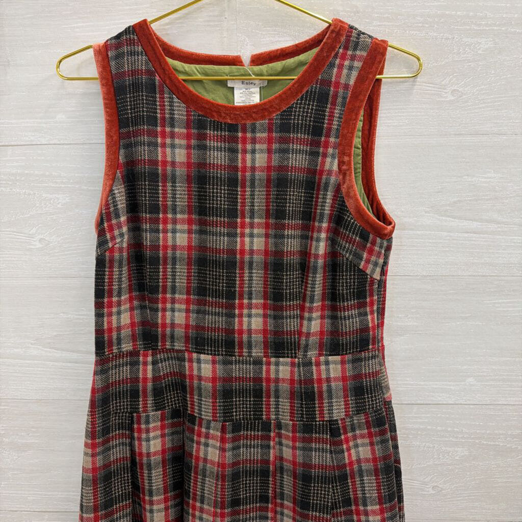 Esley Red/ Green Plaid Wool Blend Sleeveless Dress Medium