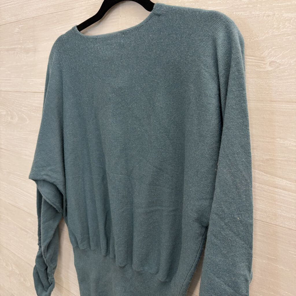 Bishop and Young Blue Knit V Neck Sweater Top Small