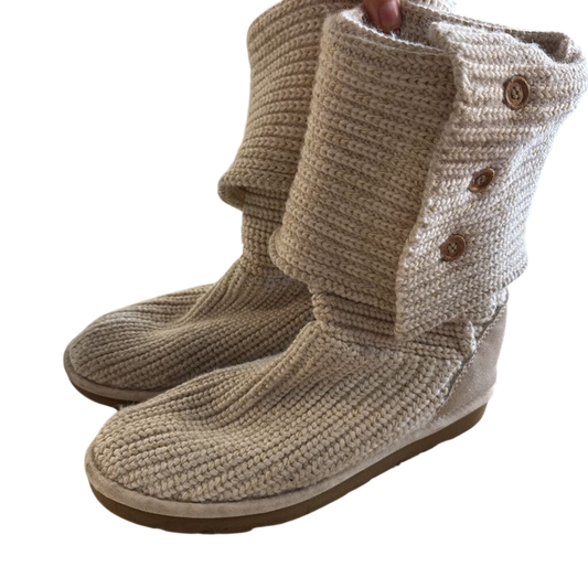Ugg Cream Classic Cardy Sweater Knit Boots 8