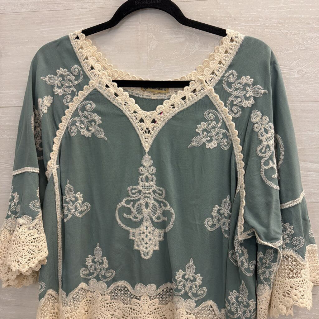 Democracy Blue/ Cream Embroidered Crochet Long Sleeve Top Small