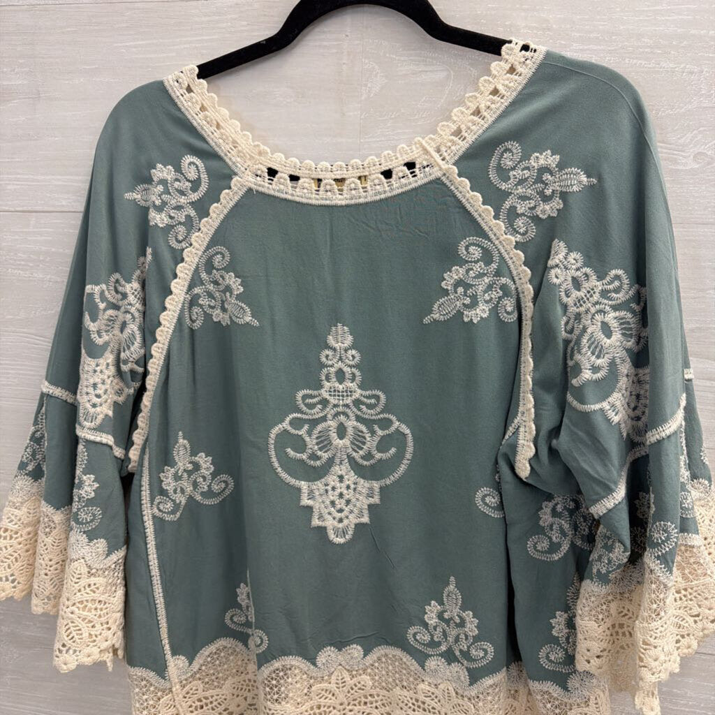 Democracy Blue/ Cream Embroidered Crochet Long Sleeve Top Small
