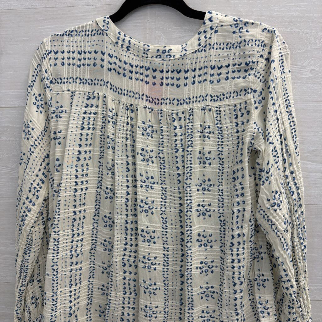 En Creme White/ Blue Print Long Sleeve Button Front Top Small