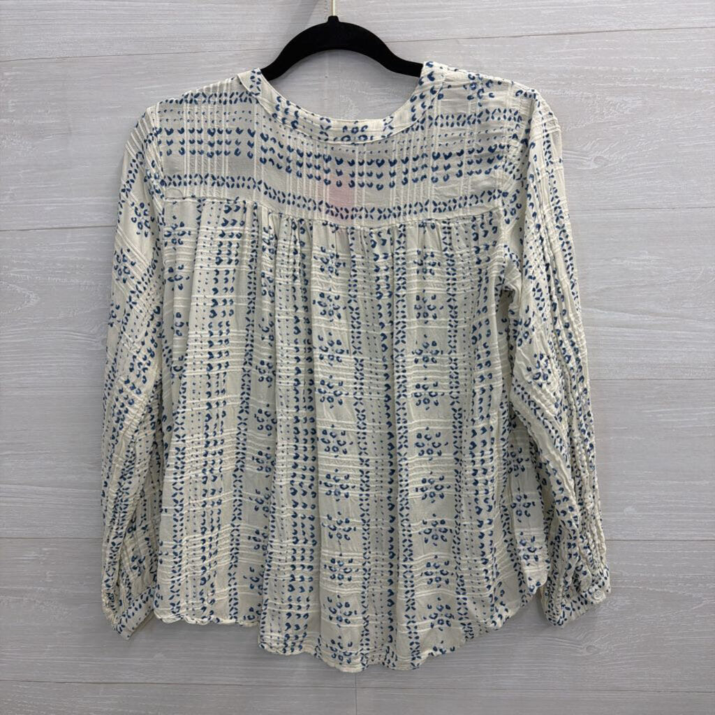 En Creme White/ Blue Print Long Sleeve Button Front Top Small