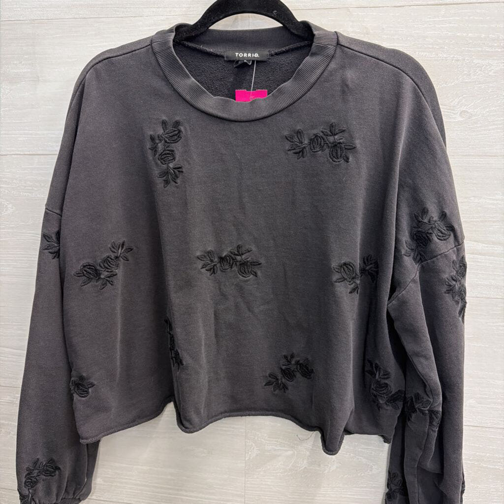 Torrid Black Embroidered Flower Cropped Long Sleeve Top 00