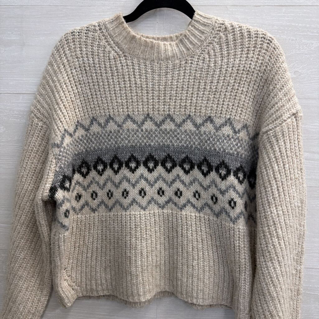 Pull and Bear Beige/ Grey Print Knit Crewneck Sweater Medium