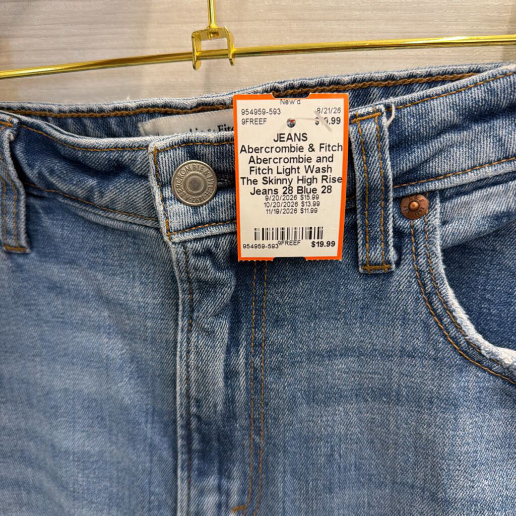 Abercrombie and Fitch Light Wash The Skinny High Rise Jeans 28