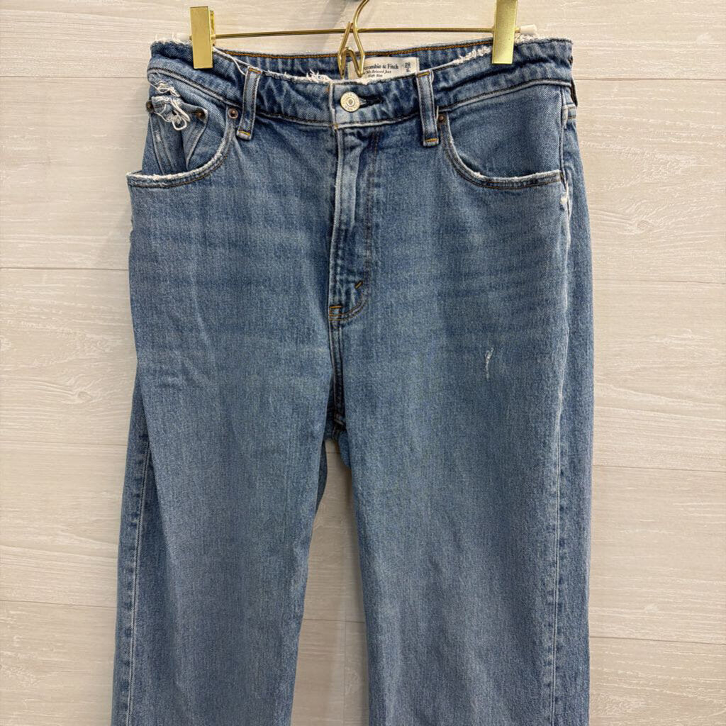 Abercrombie and Fitch Medium Wash The 90s Relaxed High Rise Jeans 28 Long