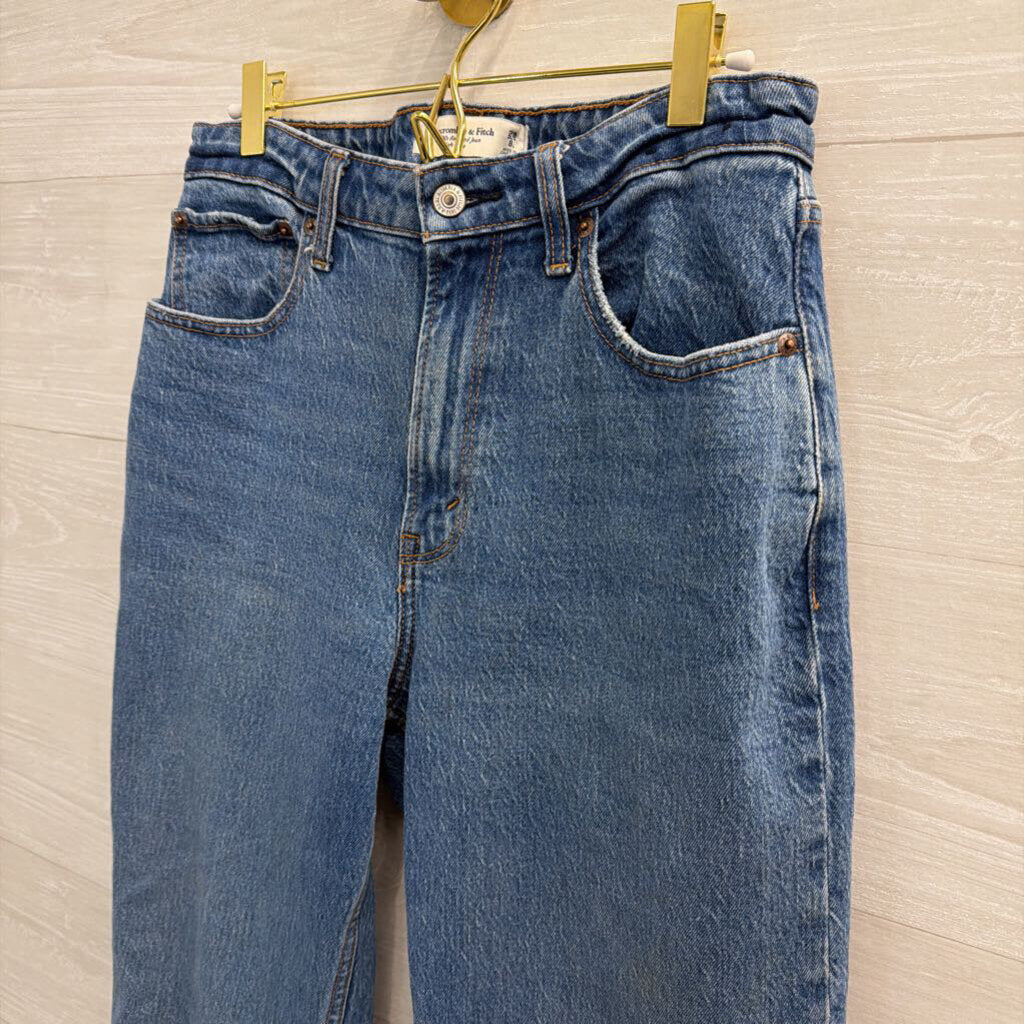 Abercrombie and Fitch Medium Wash The 90s Relaxed High Rise Jeans 29 Long