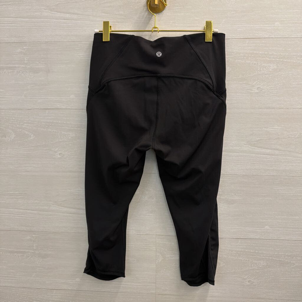 Lululemon Black Cropped Leggings 8