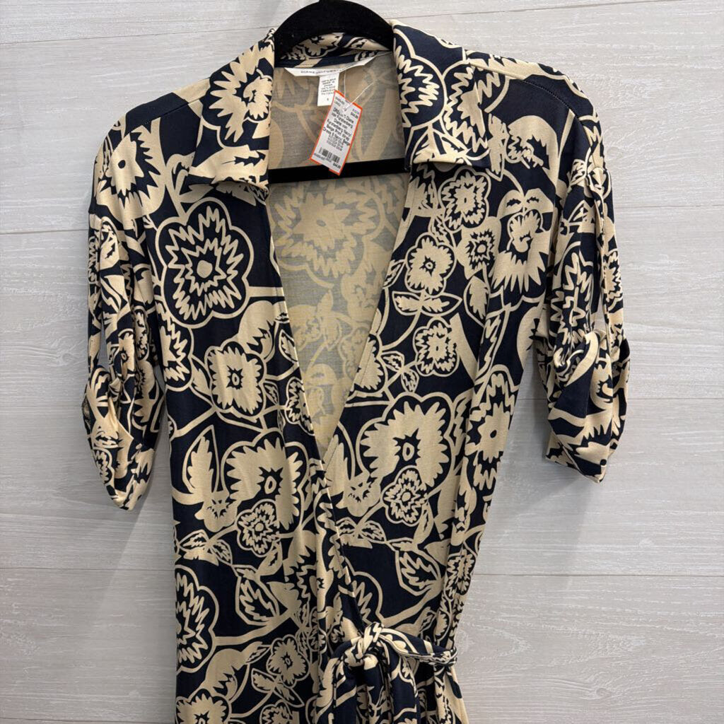 Diane von Furstenberg Navy/ Beige Print Wrap Dress 6