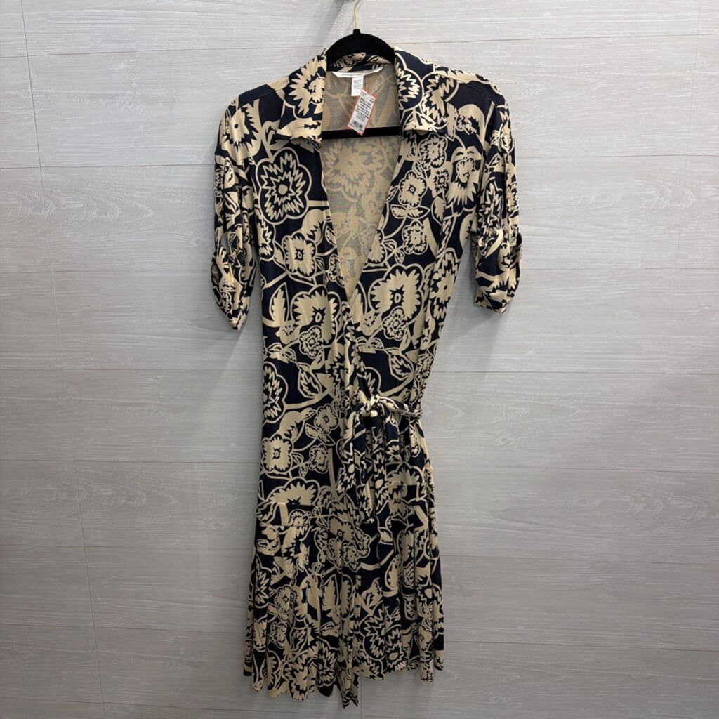 Diane von Furstenberg Navy/ Beige Print Wrap Dress 6
