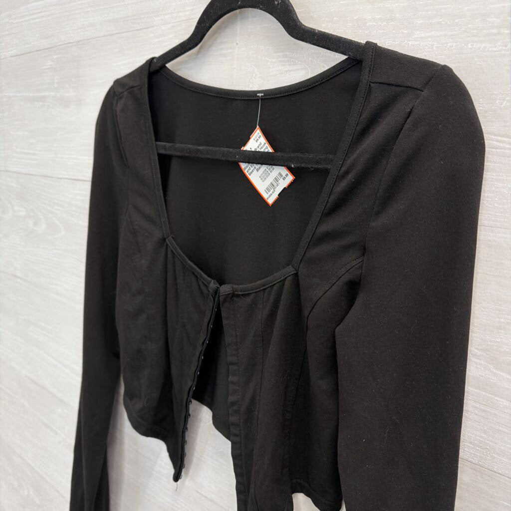 Black Cropped Hook and Eye Front Long Sleeve Top Medium