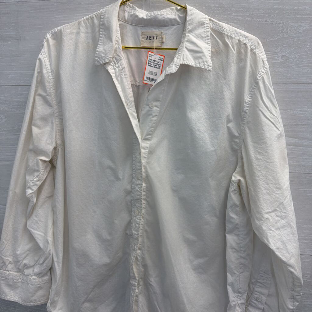 AE77 White Long Sleeve Button Down Top Medium