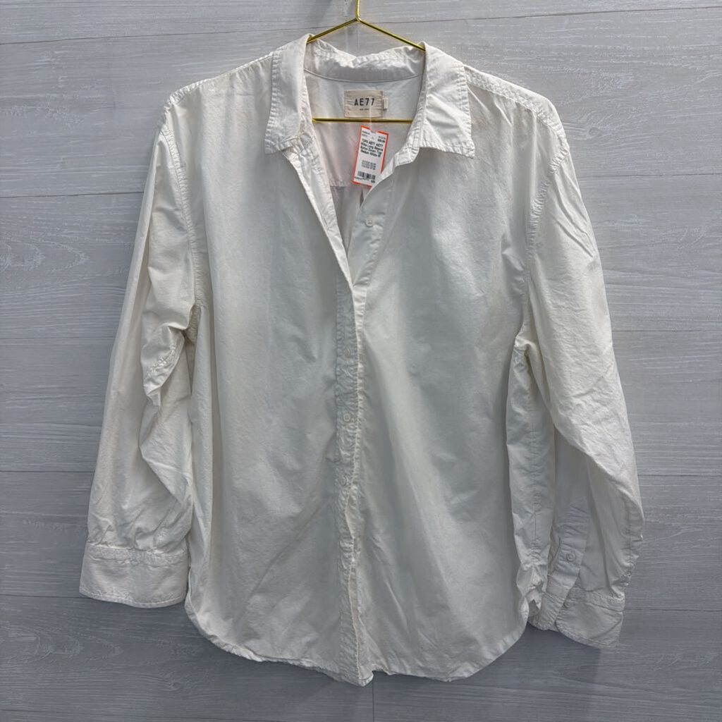 AE77 White Long Sleeve Button Down Top Medium