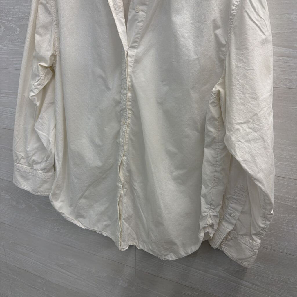 AE77 White Long Sleeve Button Down Top Medium