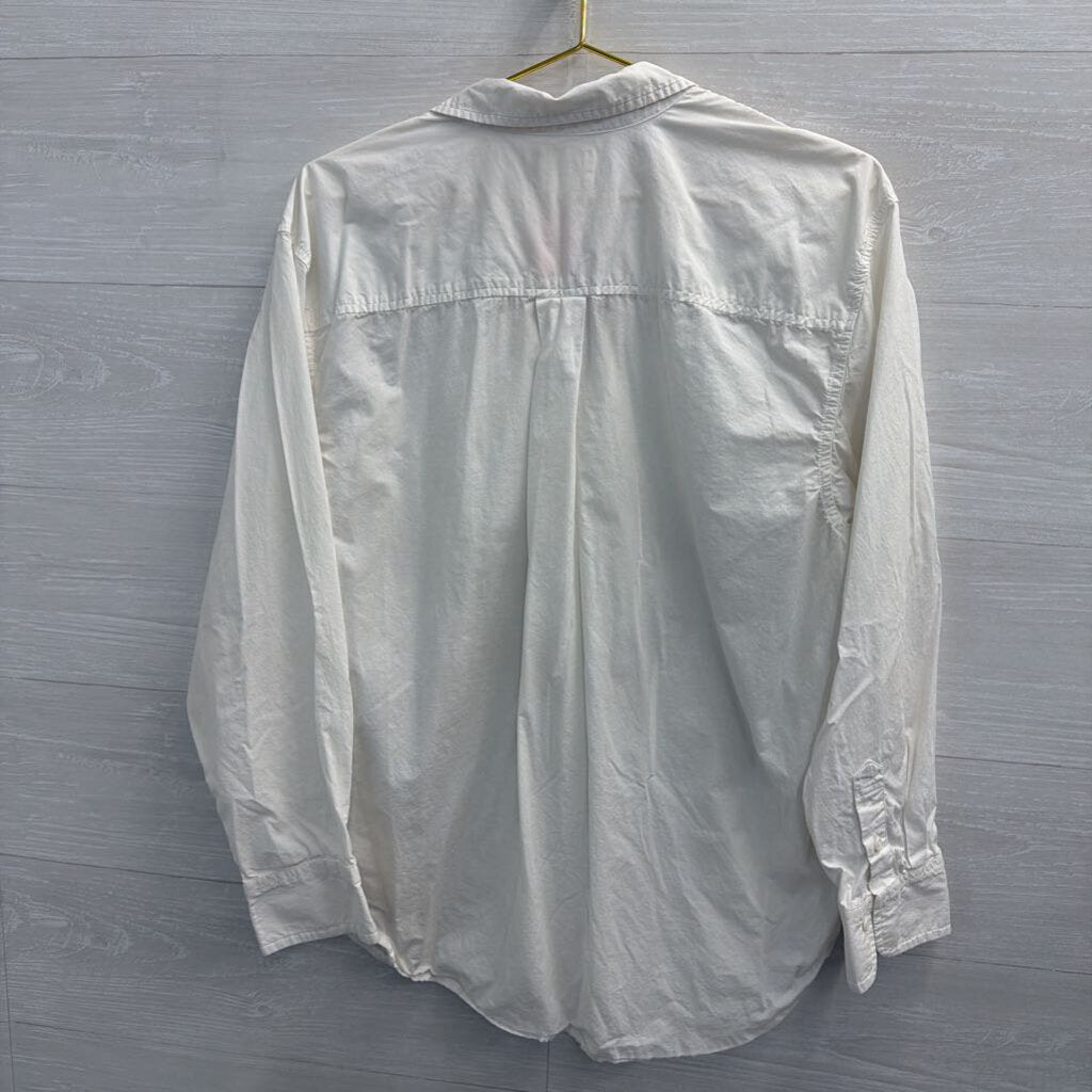 AE77 White Long Sleeve Button Down Top Medium