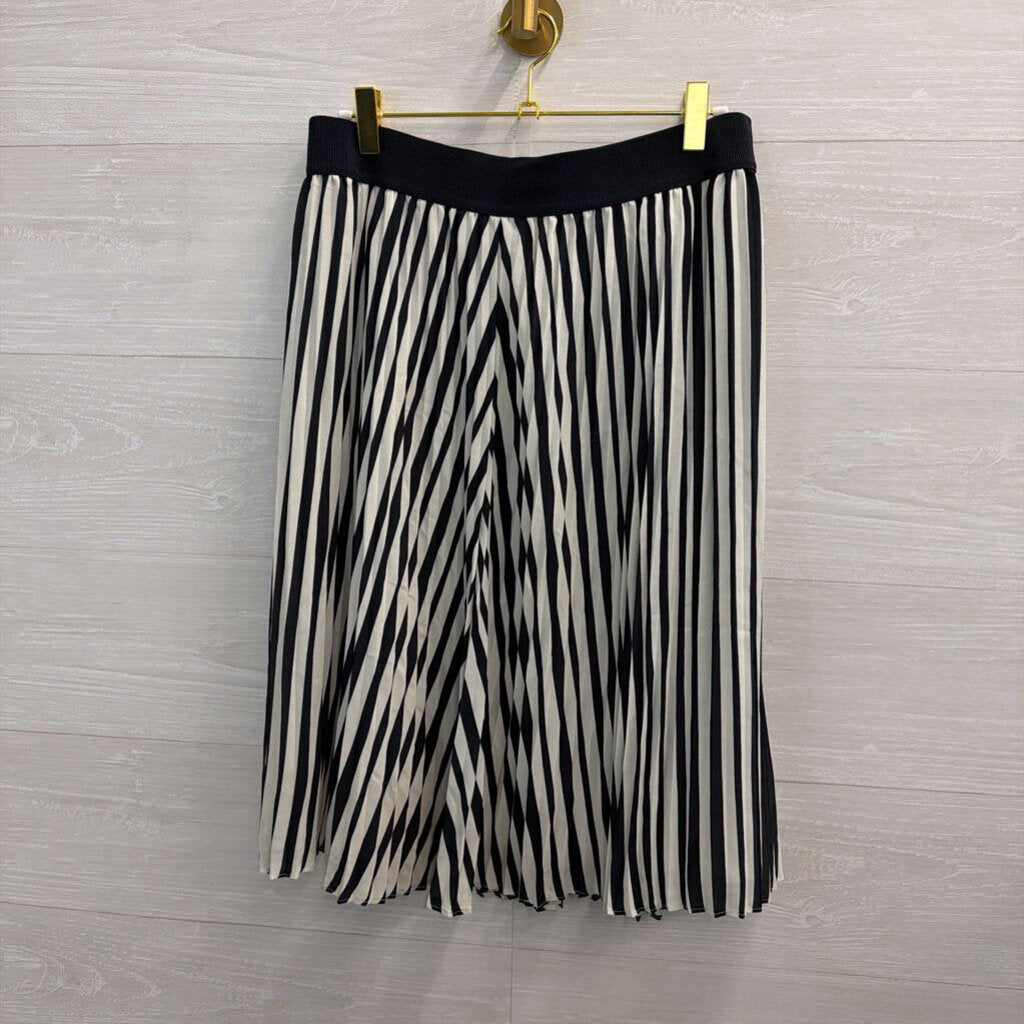 Ann Taylor Navy/ White Striped Pleated Midi Skirt 6