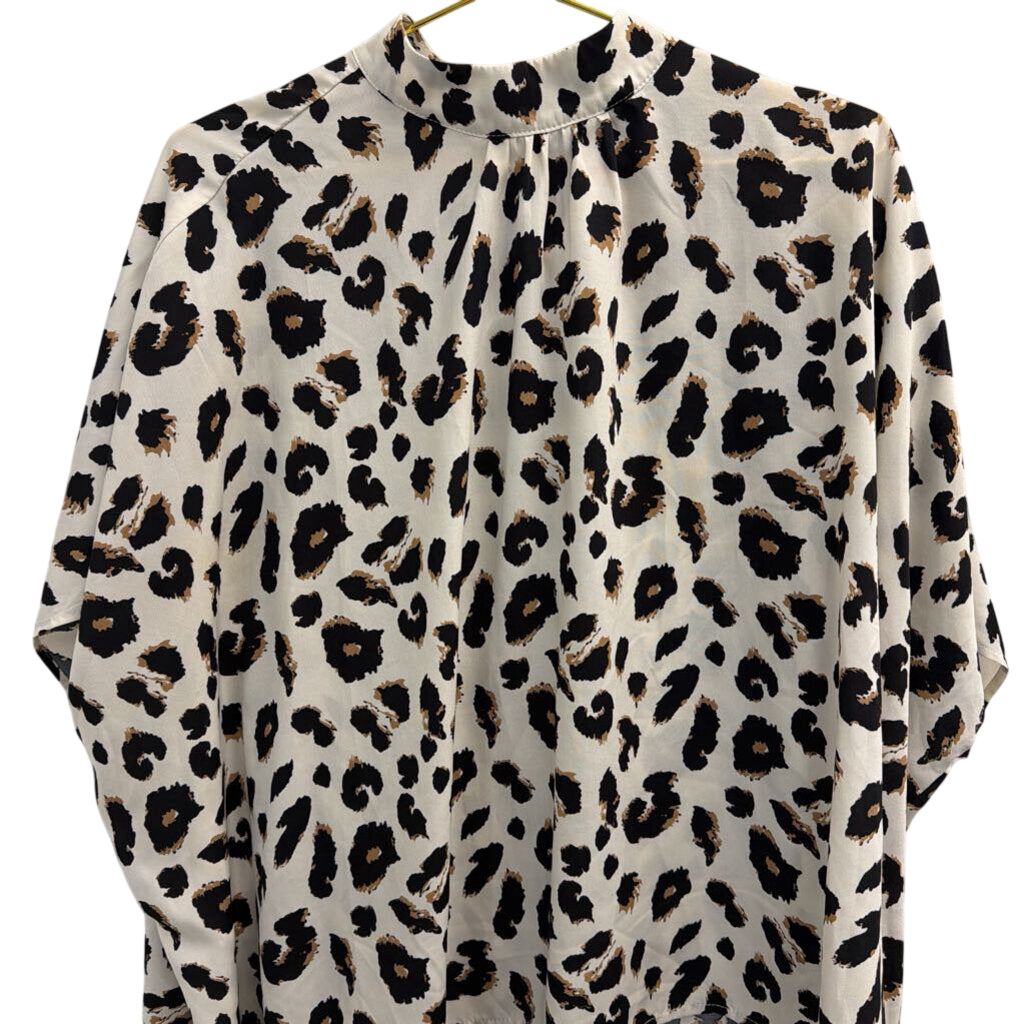 Jodifl White/ Black Leopard Print Long Sleeve Mock Neck Top Medium