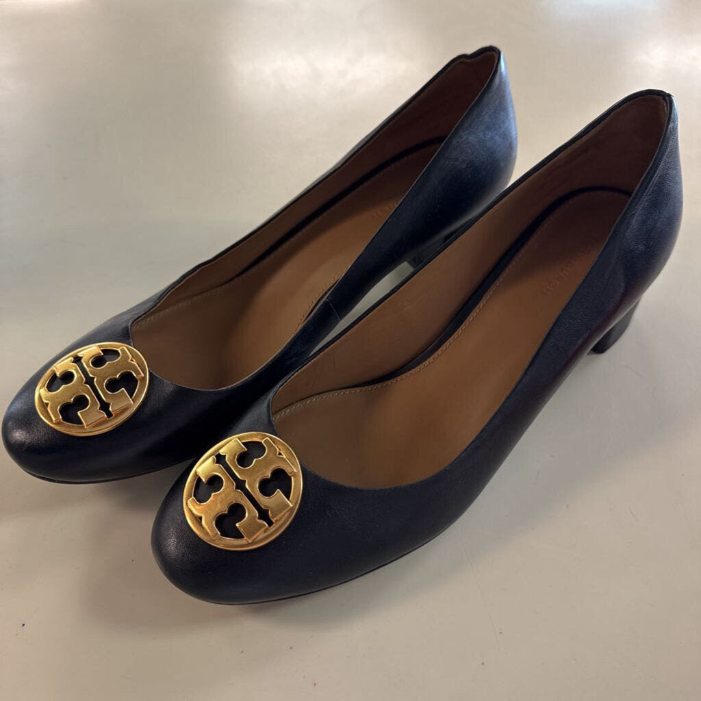 Tory Burch Black Leather Chelsea Pump Heels 11