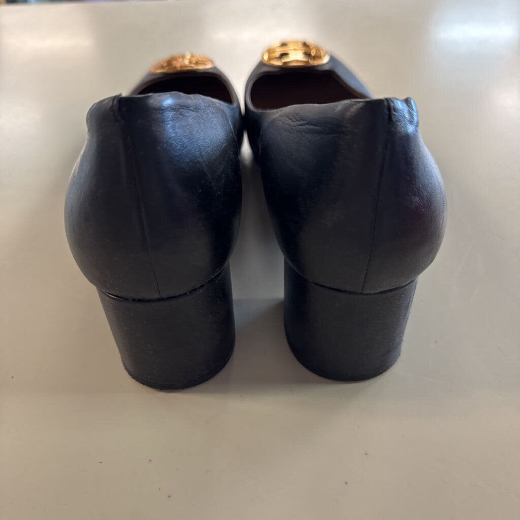 Tory Burch Black Leather Chelsea Pump Heels 11