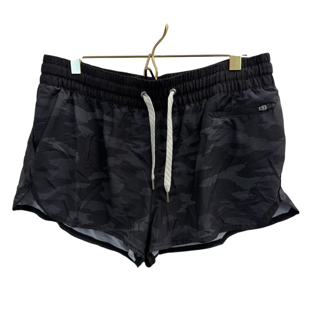 Vuroi Black Camo Print Athletic Shorts Medium