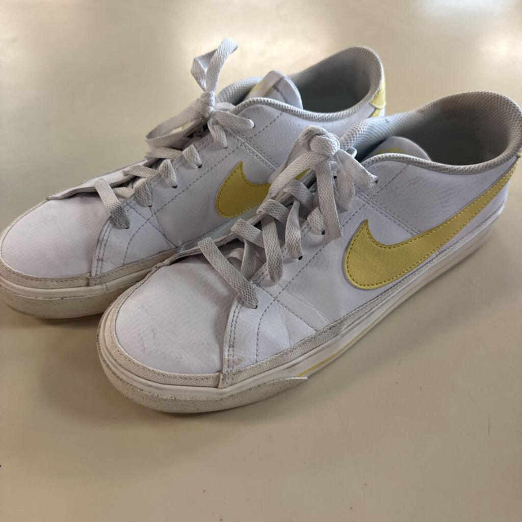 Nike White/ Yellow Leather Court Legacy Next Nature Sneakers 10.5