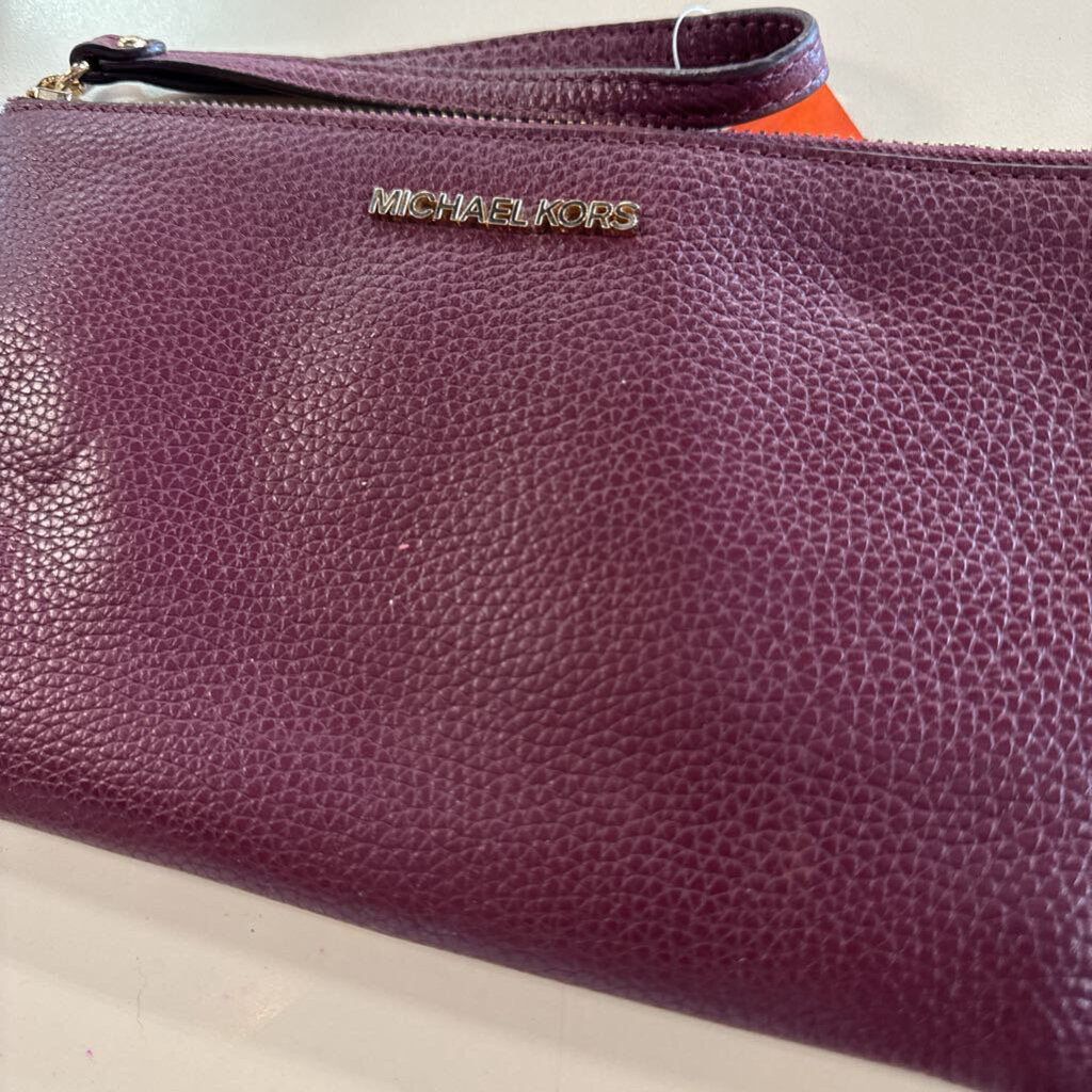Michael Kors Burgundy Pebbled Leather Jet Set Travel Wristlet