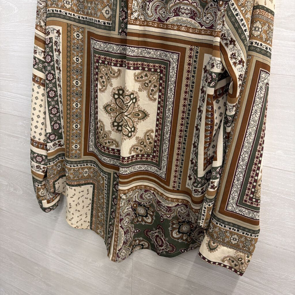 Charlie B Green/ Multi Print Long Sleeve Button Down Top Large