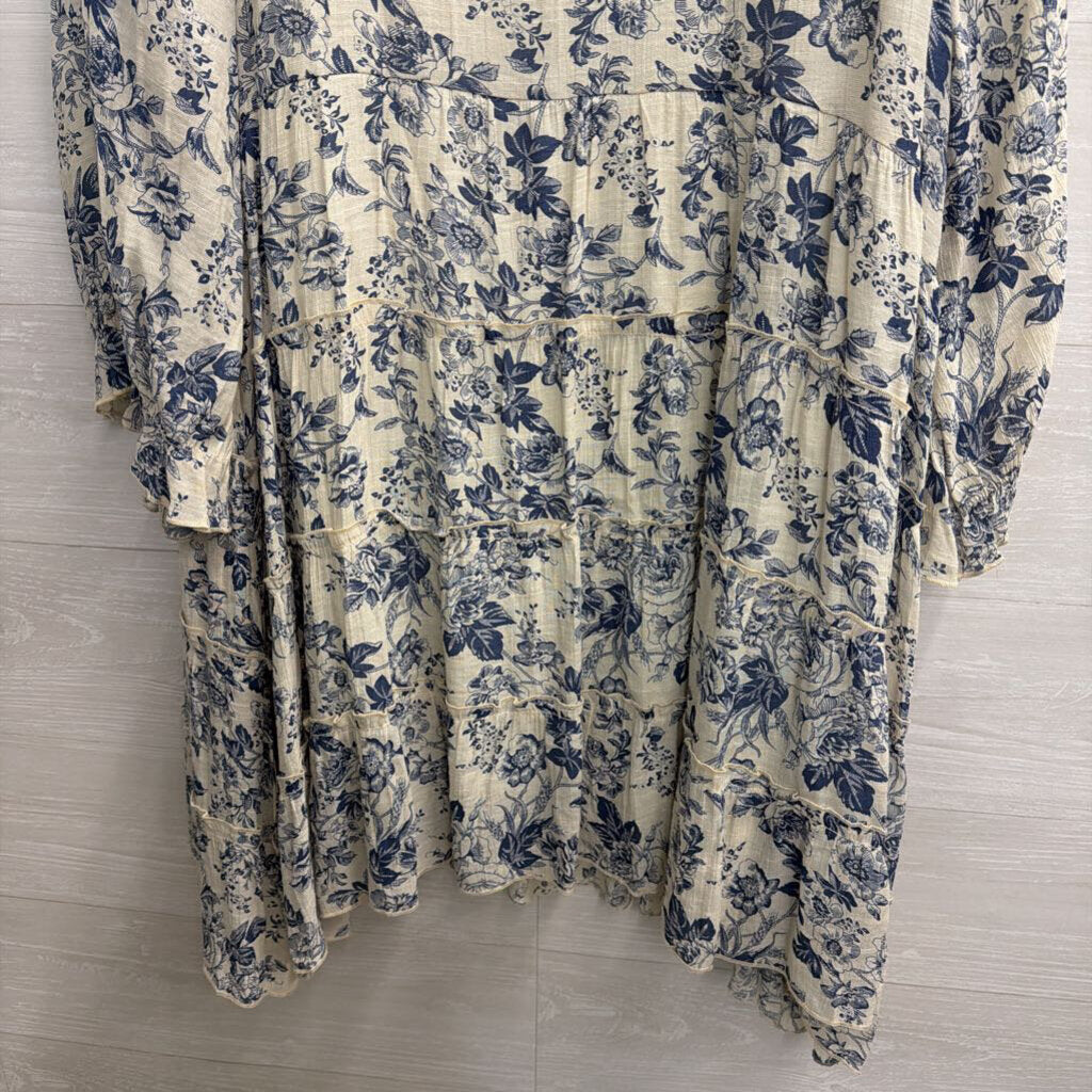 Paisley Vine White/ Blue Print Long Sleeve Dress 1XL