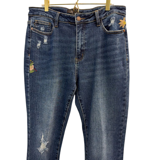 Judy Blue Dark Wash Embroidered Boyfriend Fit Jeans 30