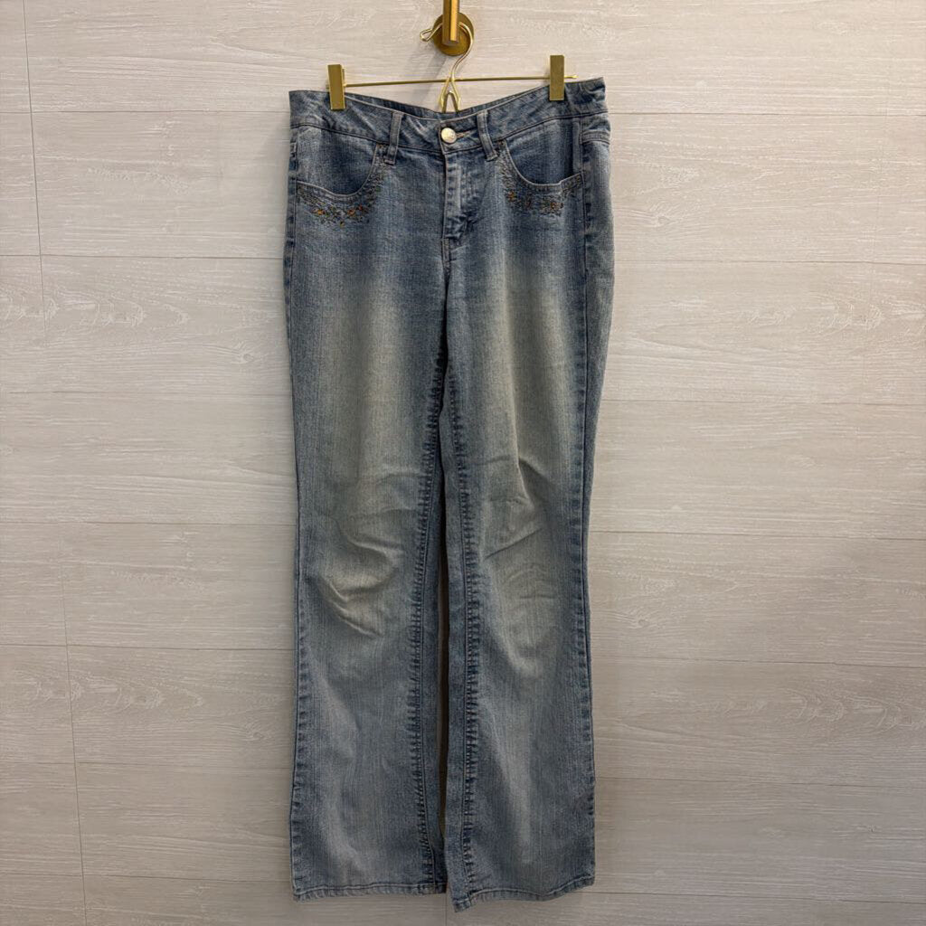 D Jeans Light Wash Embroidered Jeans 4