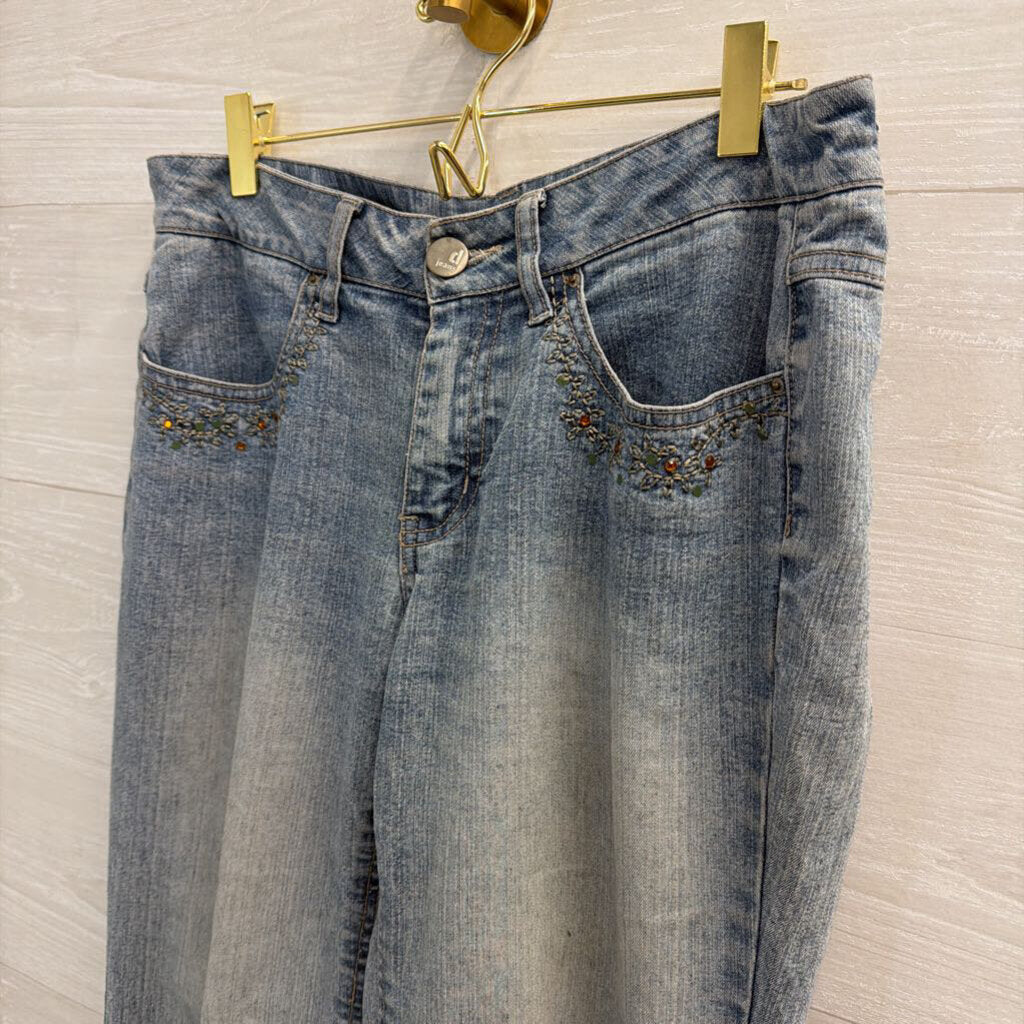 D Jeans Light Wash Embroidered Jeans 4