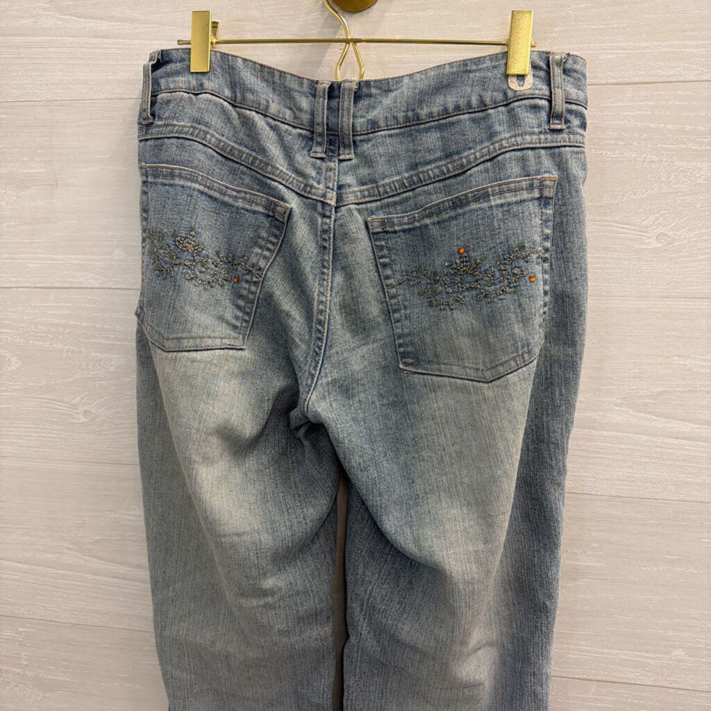 D Jeans Light Wash Embroidered Jeans 4