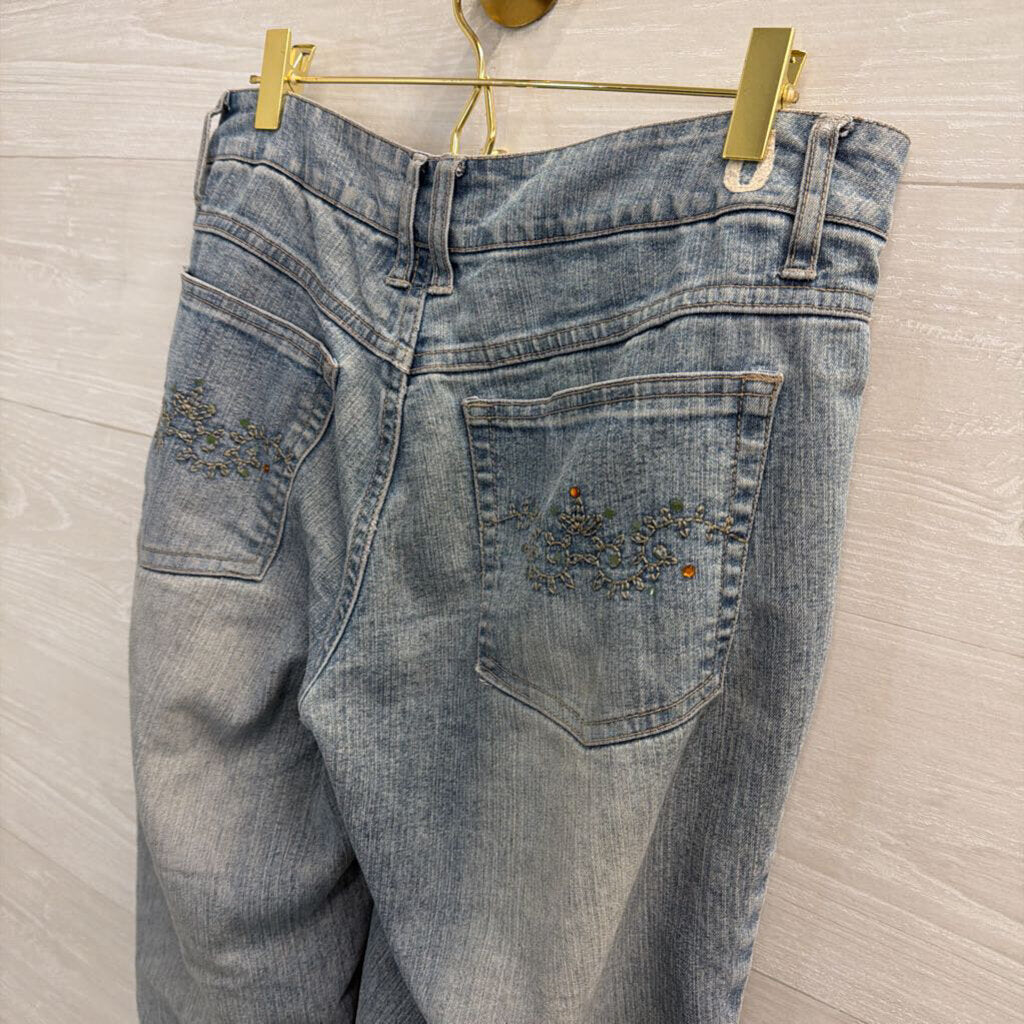 D Jeans Light Wash Embroidered Jeans 4