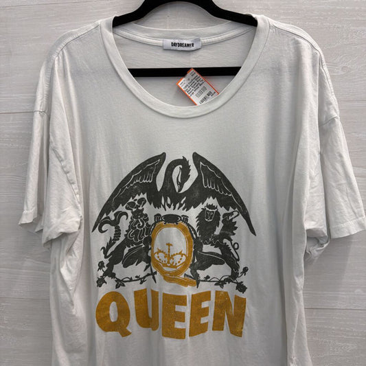 Day Dreamer White/ Black Queen Short Sleeve Graphic Tee Large