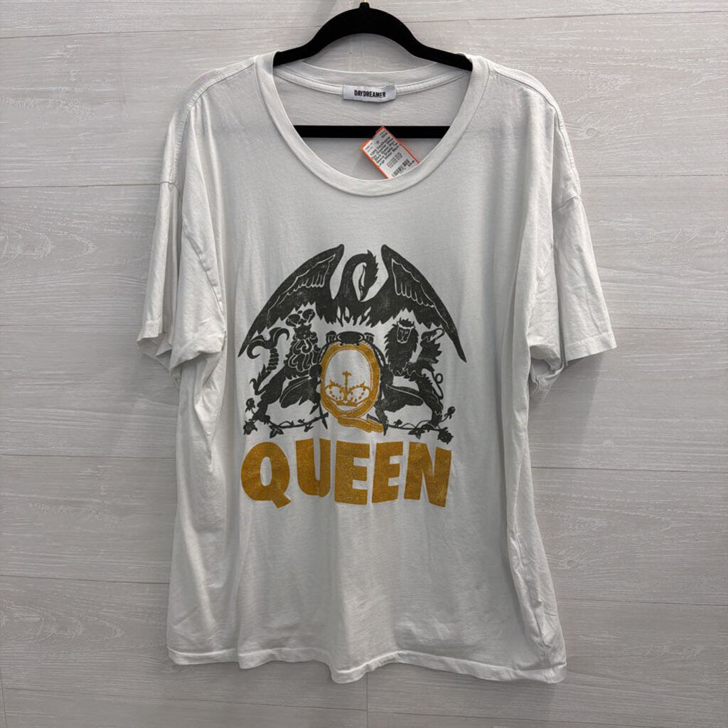 Day Dreamer White/ Black Queen Short Sleeve Graphic Tee Large