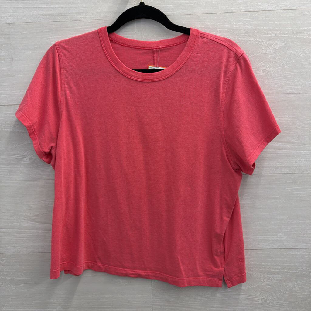 Lululemon Pink Cropped Short Sleeve Top Medium