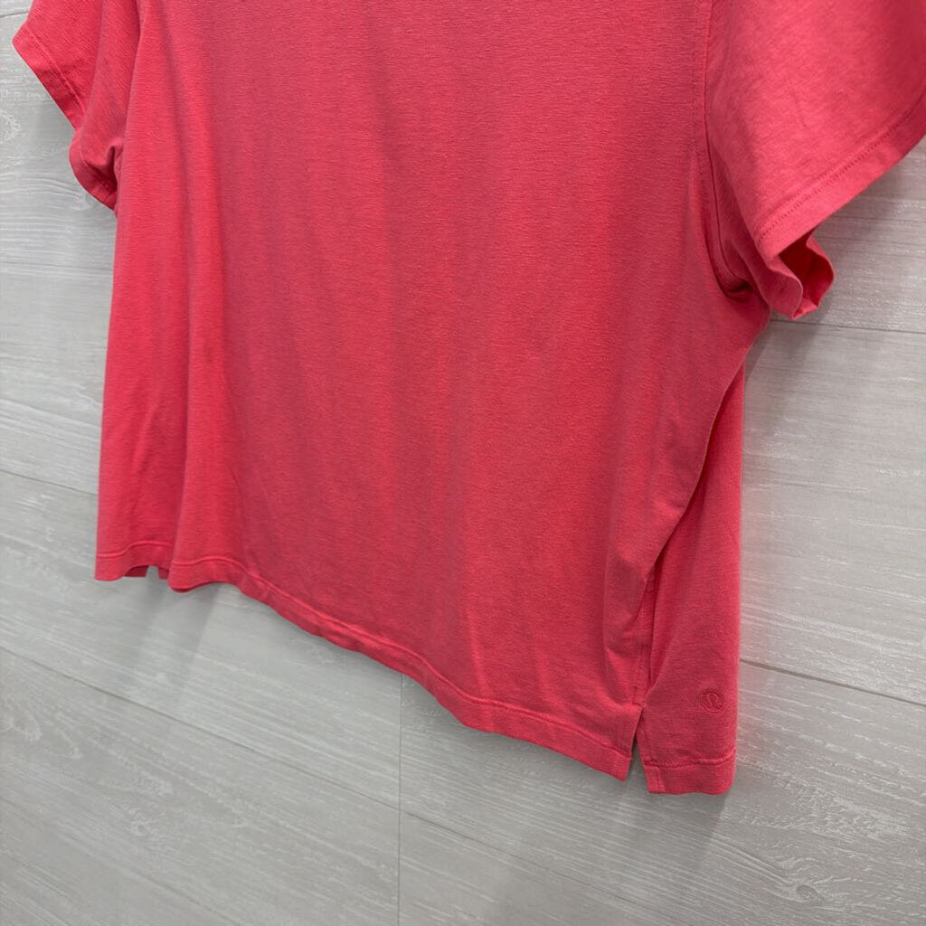 Lululemon Pink Cropped Short Sleeve Top Medium