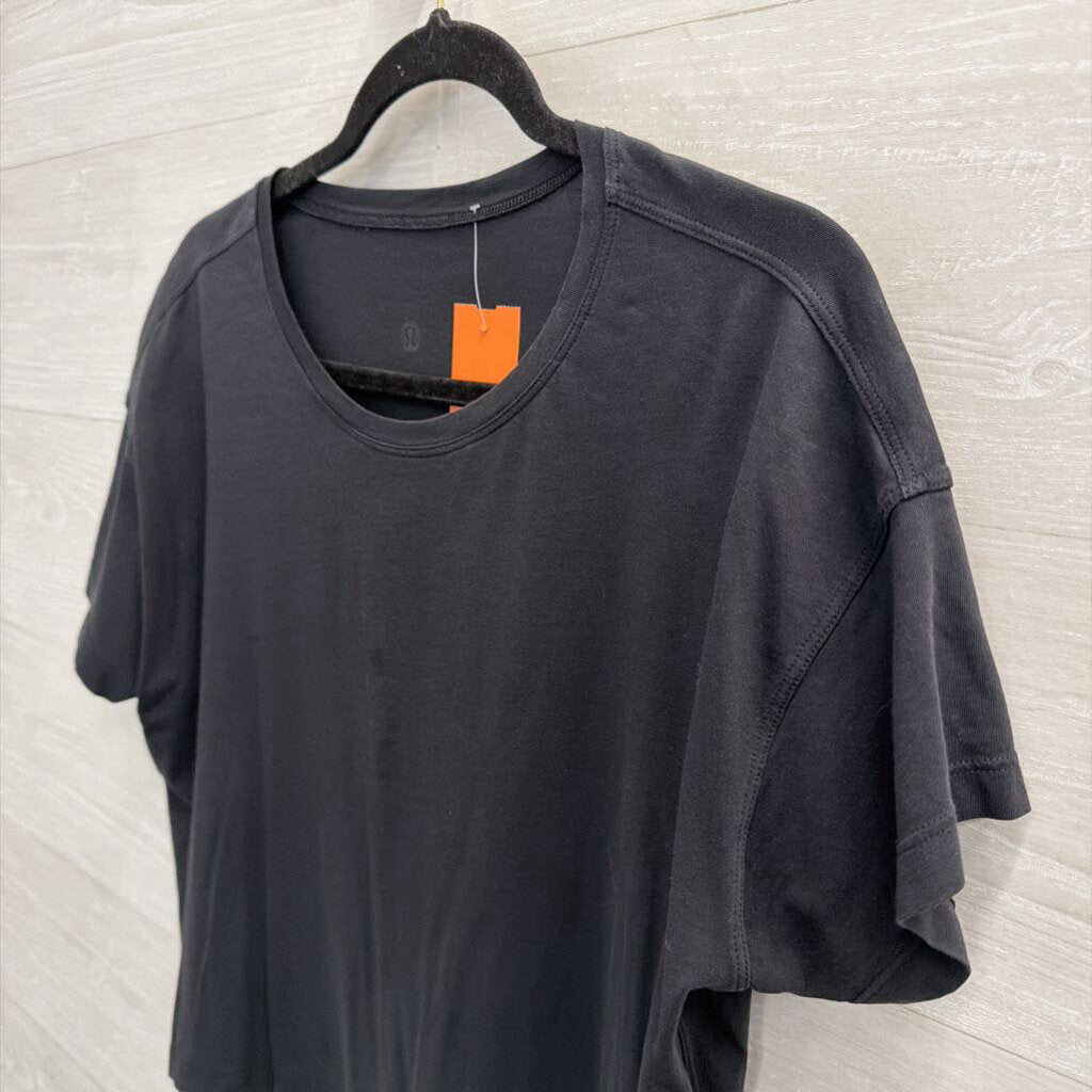 Lululemon Black Cropped Short Sleeve Top Medium