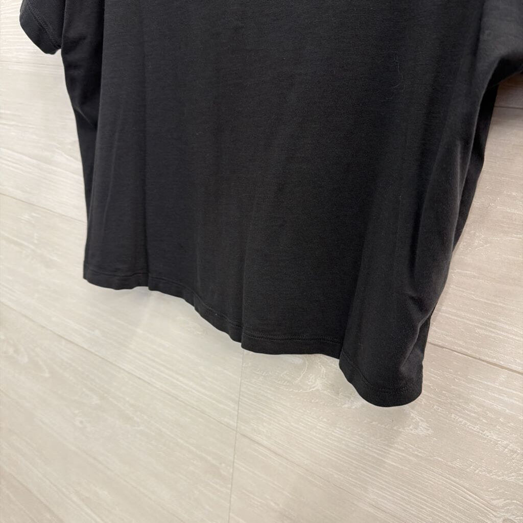 Lululemon Black Cropped Short Sleeve Top Medium