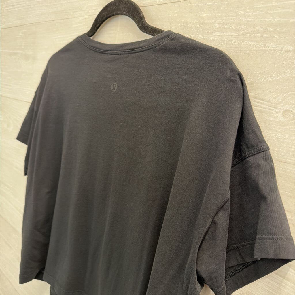 Lululemon Black Cropped Short Sleeve Top Medium