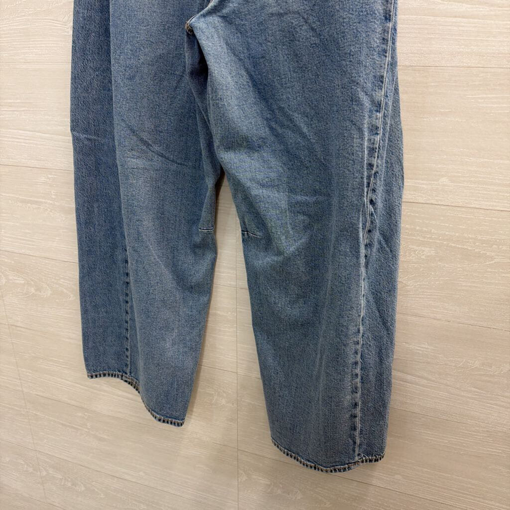 American Eagle Medium Wash Dreamy Drape Barrel Jeans 10