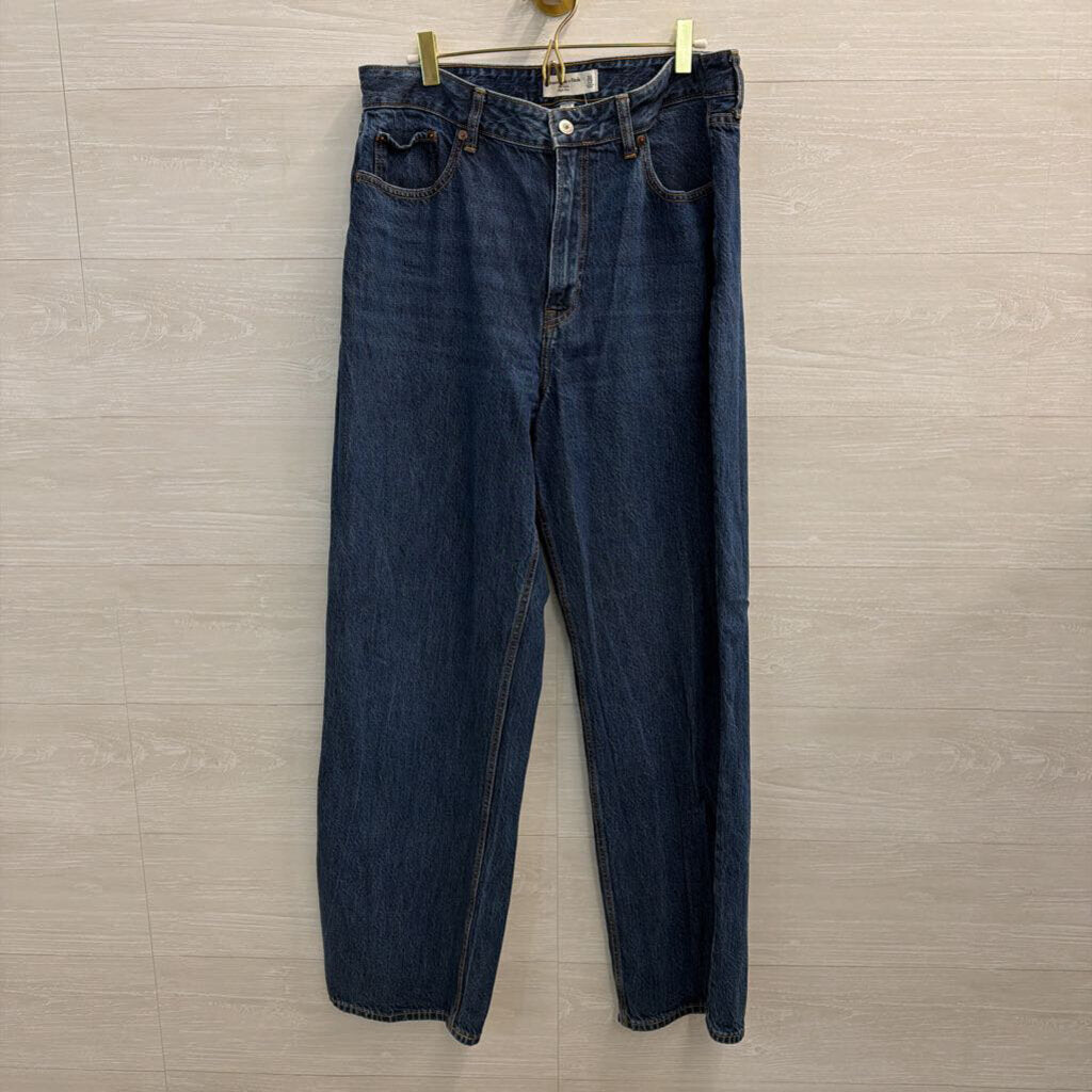 Abercrombie and Fitch Dark Wash The Loose High Rise Jeans 31