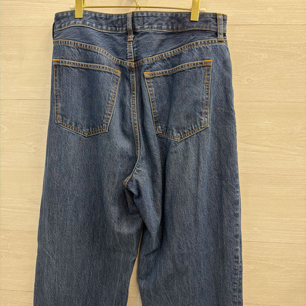 Abercrombie and Fitch Dark Wash The Loose High Rise Jeans 31