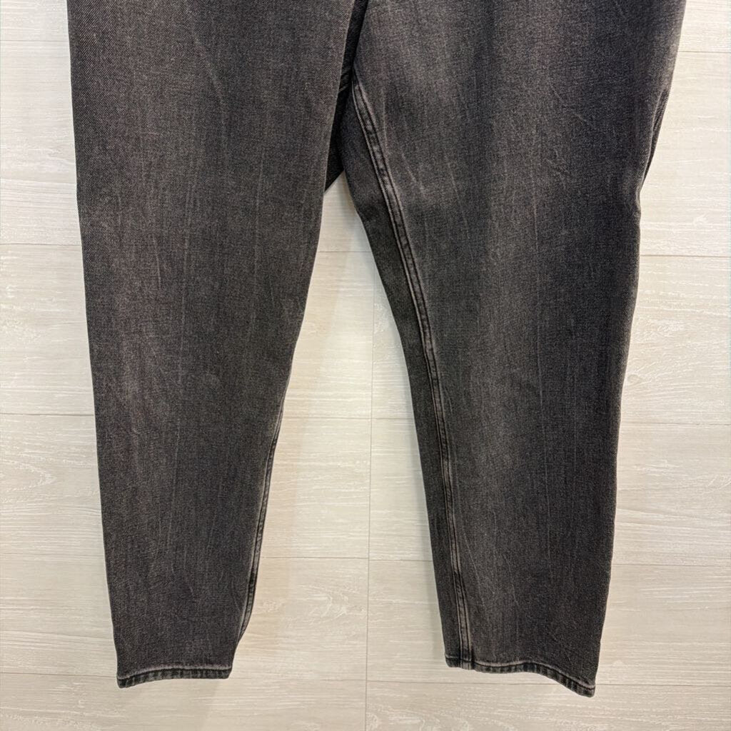 Abercrombie and Fitch Black The Mom High Rise Jeans 31