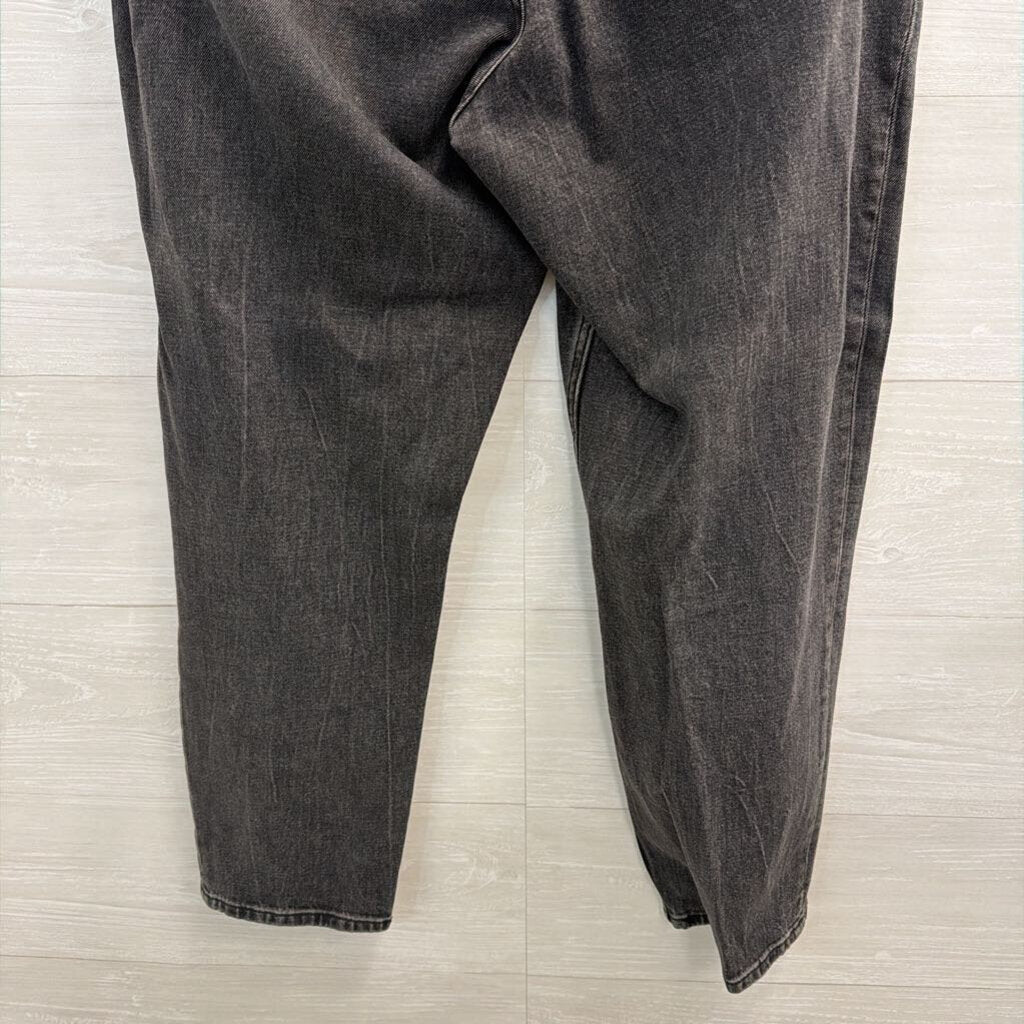 Abercrombie and Fitch Black The Mom High Rise Jeans 31