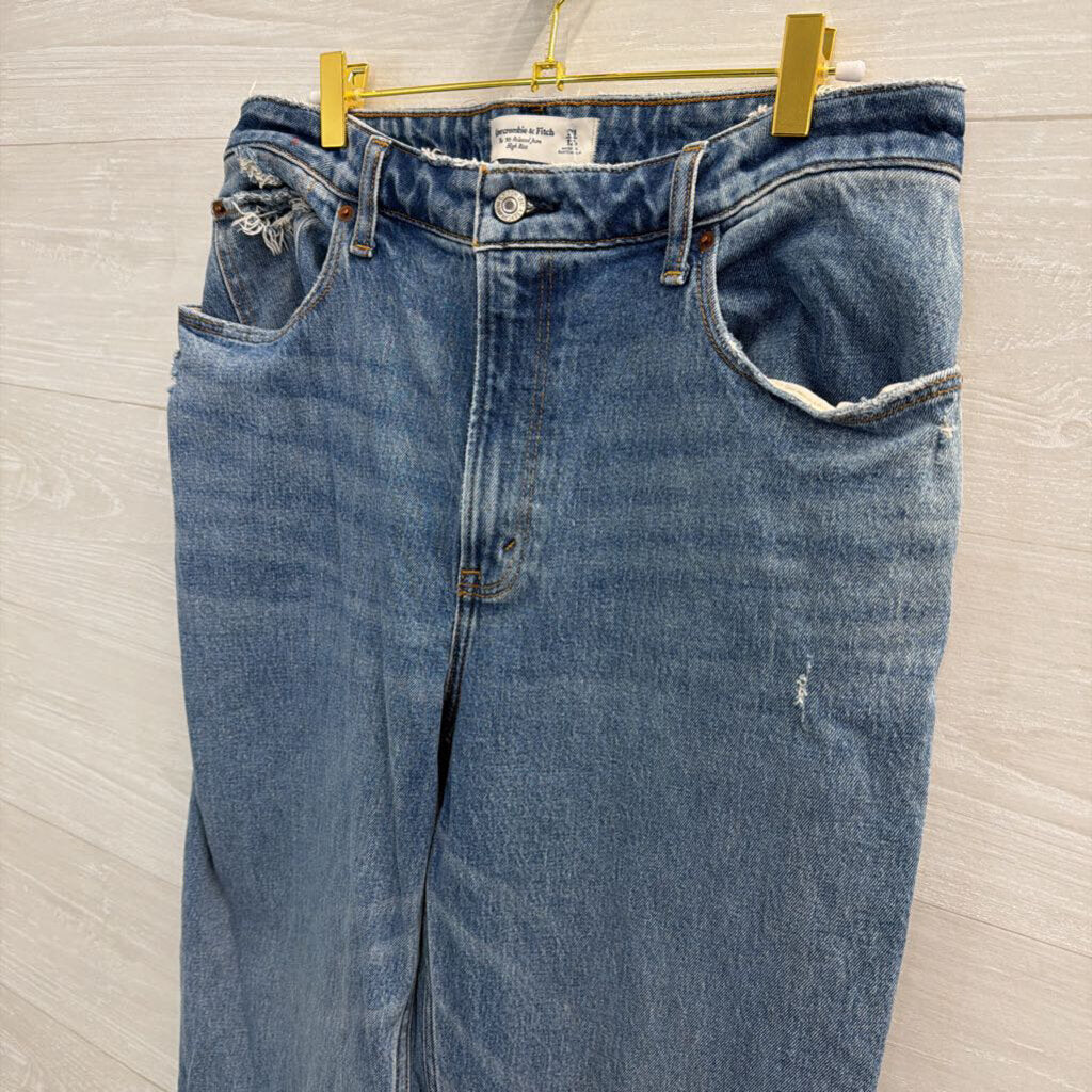 Abercrombie and Fitch Medium Wash The 90s Relaxed High Rise Jeans 31