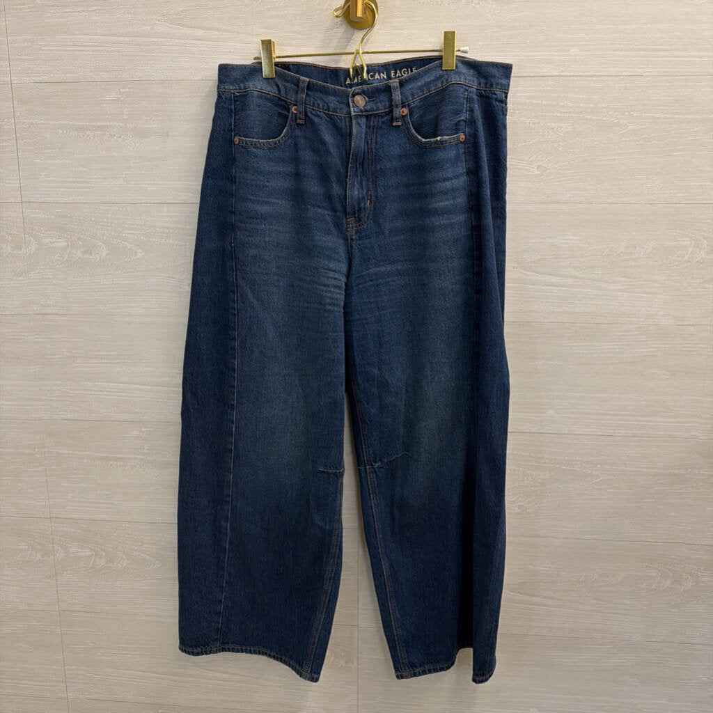 American Eagle Dark Wash Dreamy Drape Barrel Jeans 8 Short